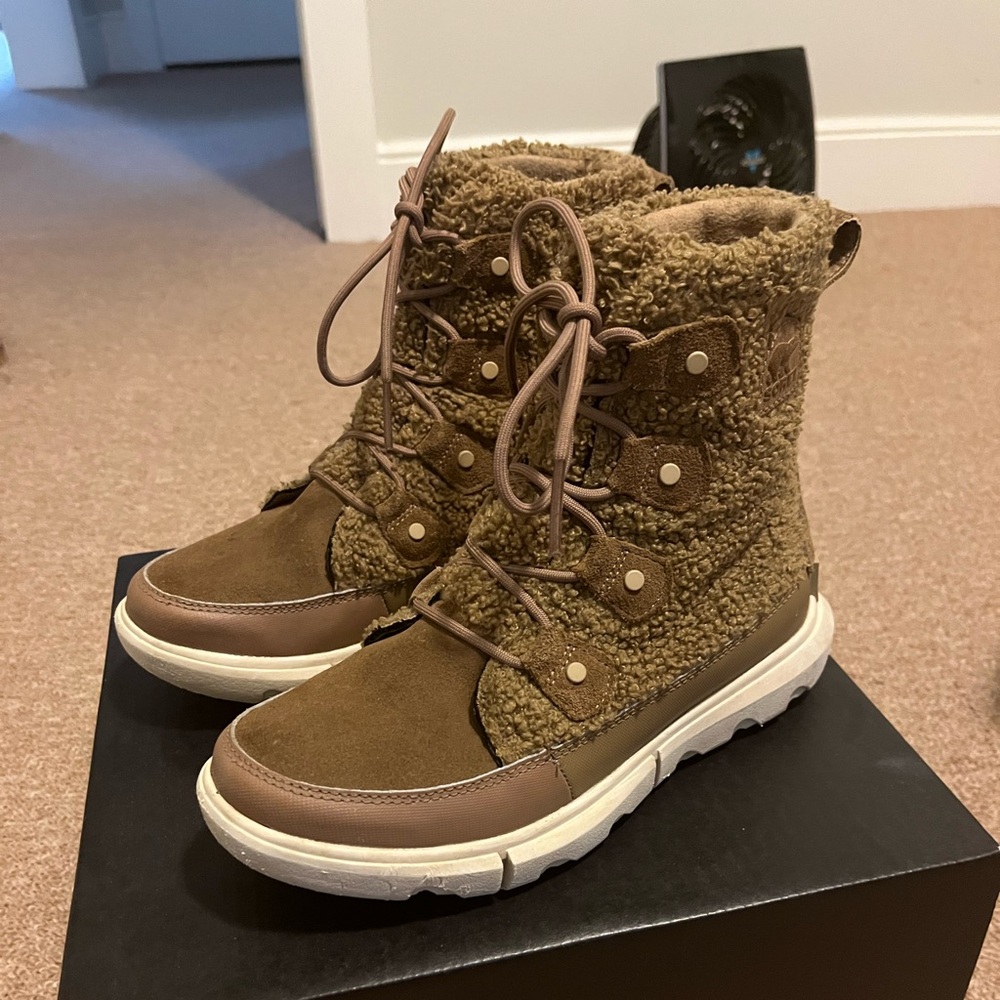 Sorel Explorer II Joan Cozy boots